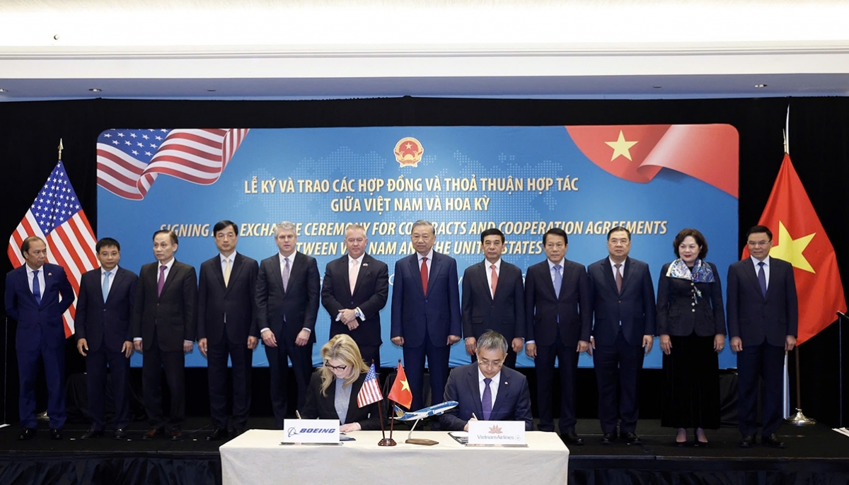 Vietnam Airlines inks US$8.1bln deal for 50 Boeing 737-8 jets